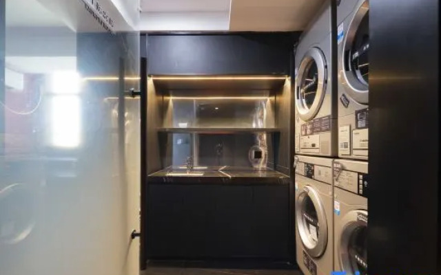 Dreamland Hotel (Shantou MixC Store）