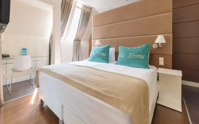 La Prima Fashion Hotel