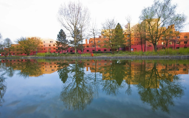 Отель Disney Hotel Santa Fe