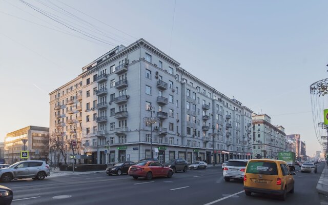 Апартаменты GM, 4 комнаты с мансардой, Тверская