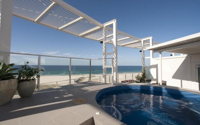 Kirra Surf Apartments