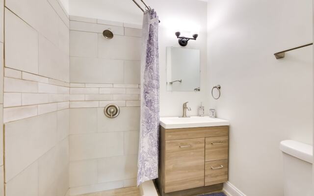 Cleveland Heights Retreat: Close to Everything!