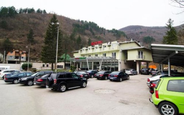Motel Maksumić