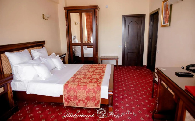 Richmond Hotel