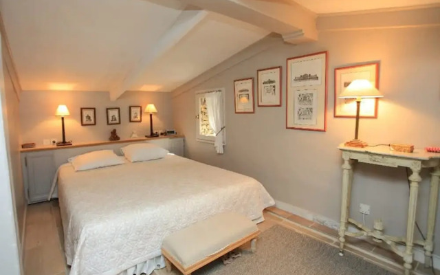 Provencal Villa in the Heart of the Luberon Scrubland