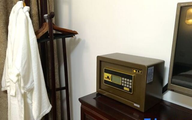 Yaqiu Courtyard Featured Hostel