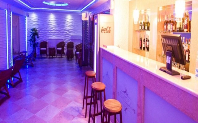 Metropol Hotel