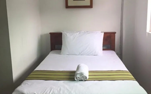 Hotel Lola Natividad