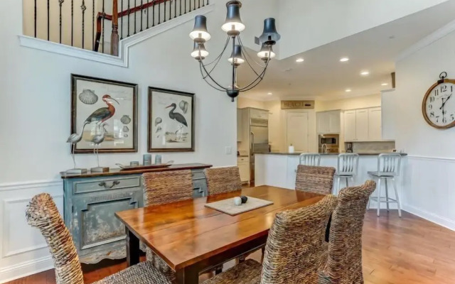 2106 Summerwoods