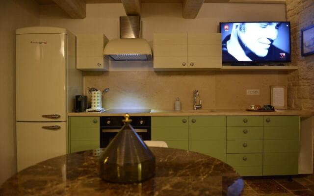 Gatto Bianco Case d'Allora