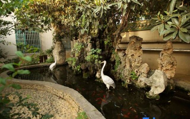 Ike International Hotel