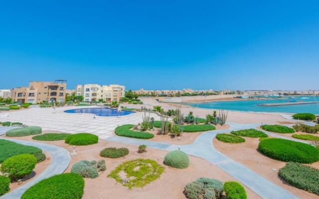 Lagoon View 1BR Apartment in Waterside El Gouna