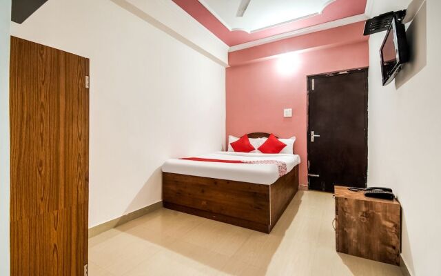 Oyo Flagship 45852 Hotel Happy Journey