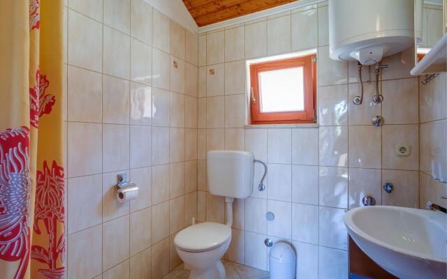 Ruka - Free Barbecue - A2