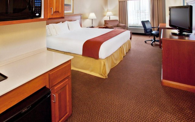 Holiday Inn Express & Suites Sheldon, an IHG Hotel
