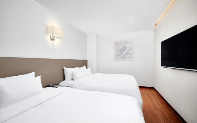Lion Hotel