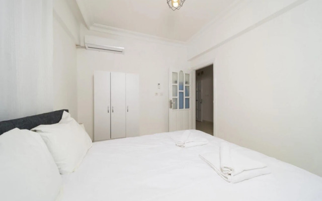 Refreshing Flat With Excellent Location in Alanya