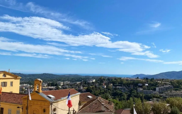 Joli 2 pièces vue mer centre historique de Grasse