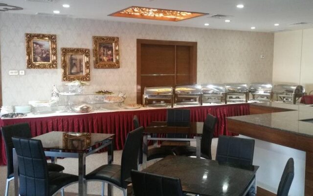 Dream Inn Hotel & Suites