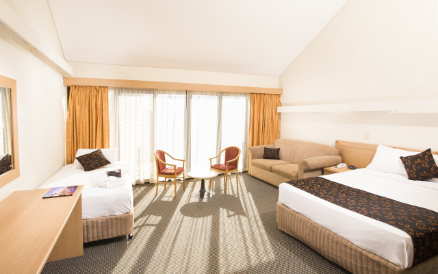 Discovery Resorts - Kings Canyon – Guest Rooms – Alice Springs