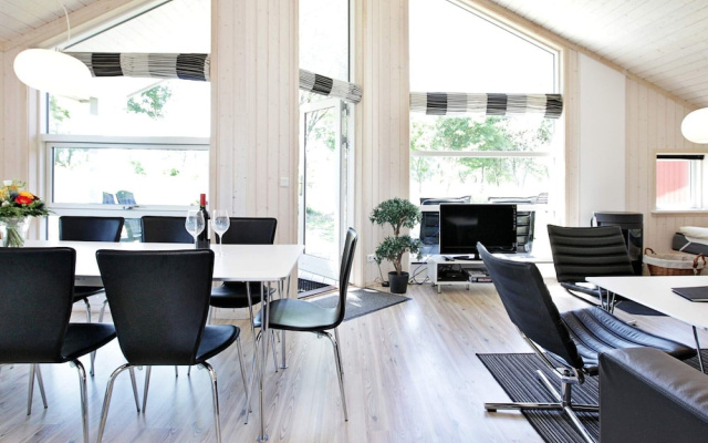 Seaside Nordic Villa Getaway