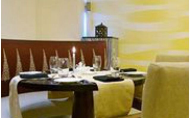 Vivanta Vijayawada, MG Road