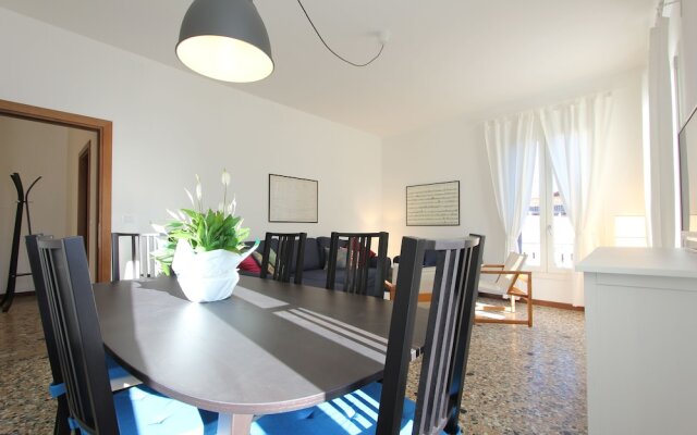 City Apartments - Leonardo