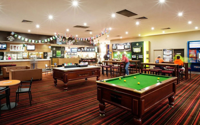Nightcap at Coolaroo Hotel