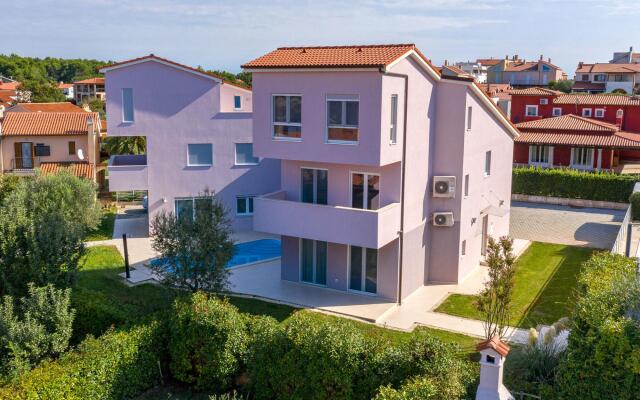 Apartment in Banjole Near the Beach
