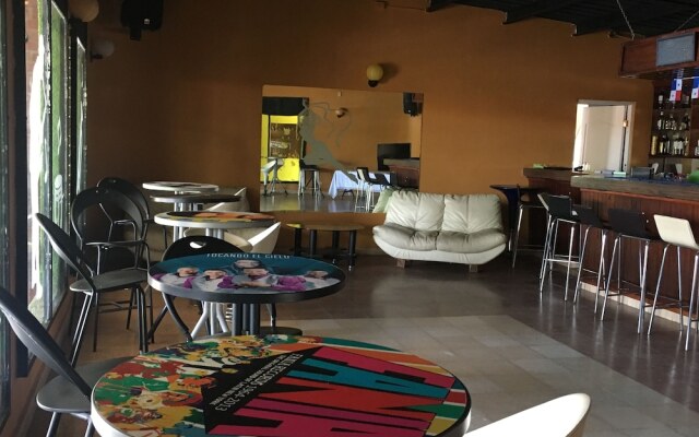 Gorgona Beach Hotel