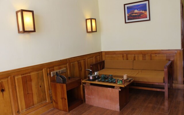 Meri Snow Mountain Travellingwithhotel