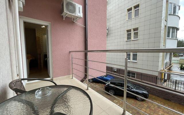 Apartments on Rachmaninoff lane 49/15