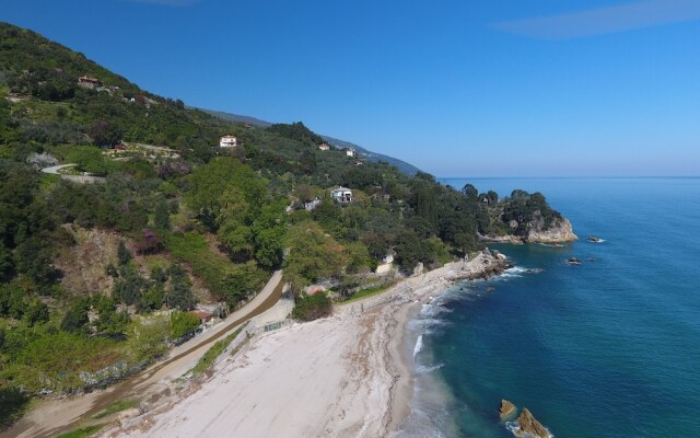 Daria's home at Pelion