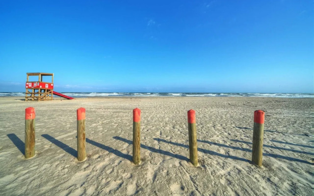 4 Costa Bahia Condos