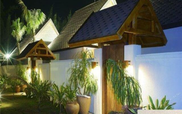 Romantic Coast Resort Maoming