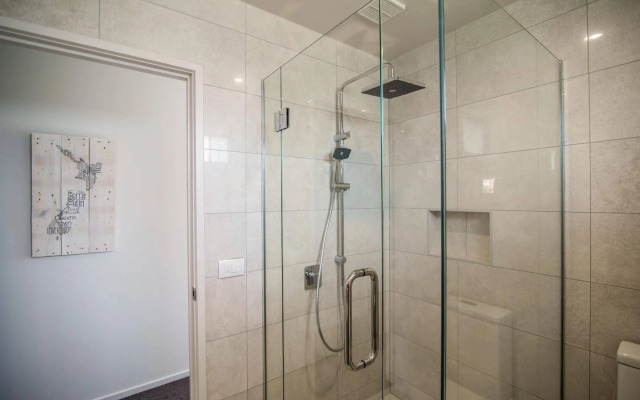 Te Anau Deluxe Apartments