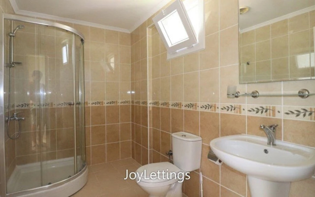 Villa NKL1 by JoyLettings