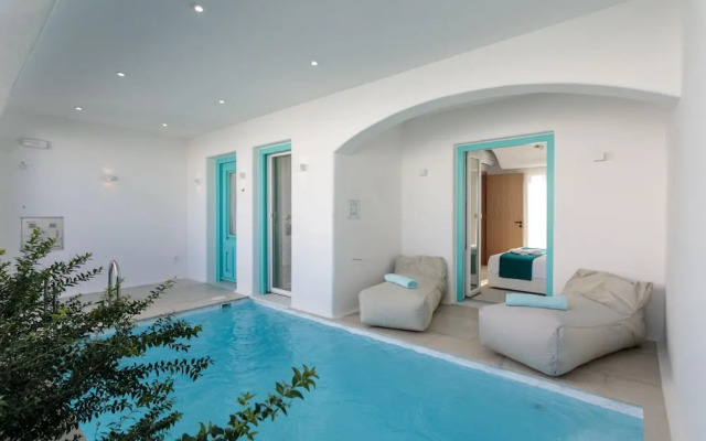Majo Suites Hotel