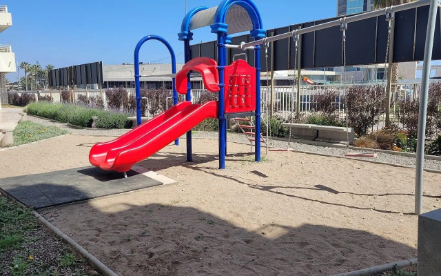 Dpto 2D 2B con espectacular terraza vista al mar.