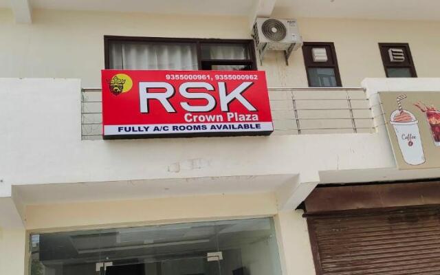 Oyo 92377 Rsk Crown Plaza