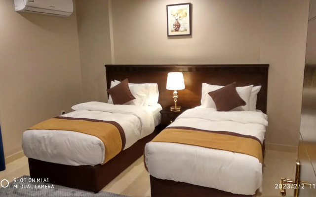 Yan Apartments Hotel