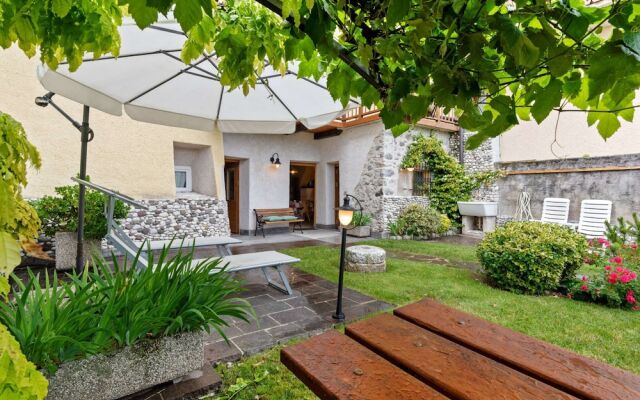 Belvilla by OYO Golden Delicious