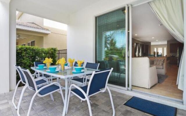 Eight Bedrooms with Pool & Spa 481