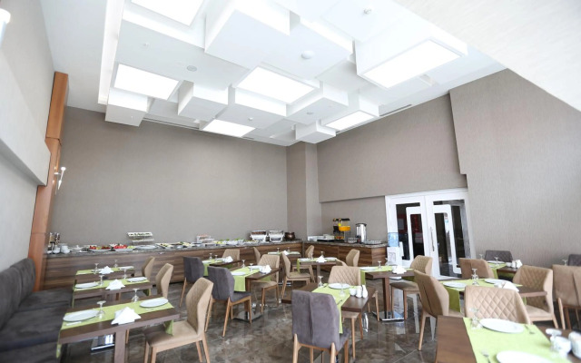 Elips Royal Hotel & Spa