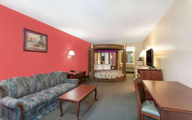 Brentwood Inn & Suites