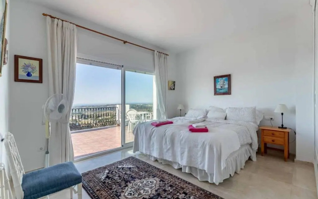49-La Paz-Hacienda With Breathtaking Views in Mijas!