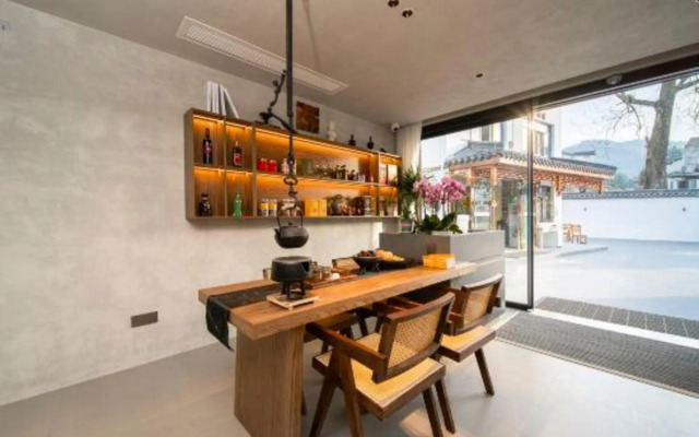 九华山红高粱酒店