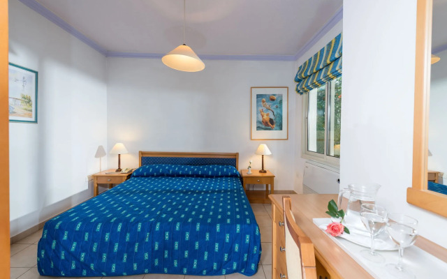Paphos Gardens Apartment