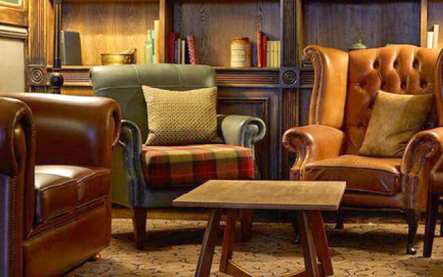 Cock Hotel Stony Stratford by Greene King Inns