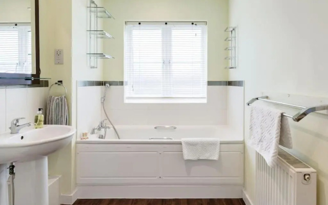 Sunnybank House in North Epsom